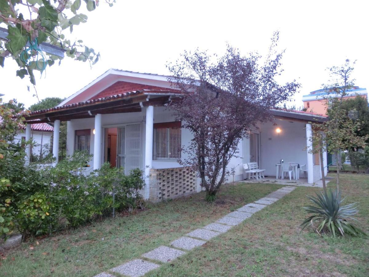 Villa Maila Bibione Buitenkant foto